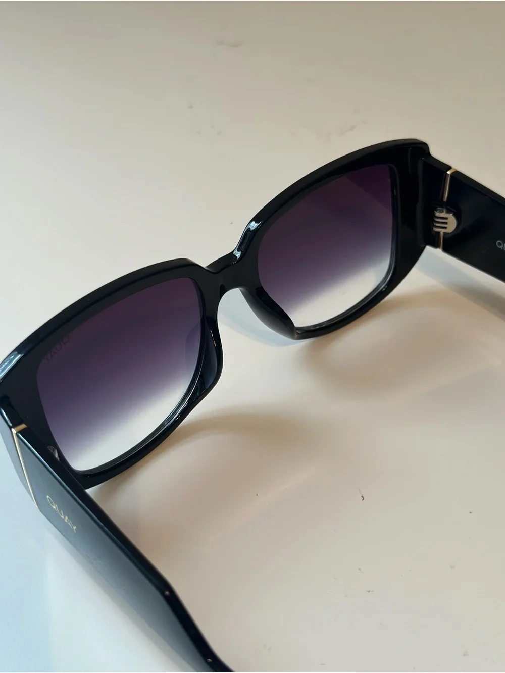 Quay Australia Who Is She Oversized Square Sunglasses Black Gradient CAT 3 UV